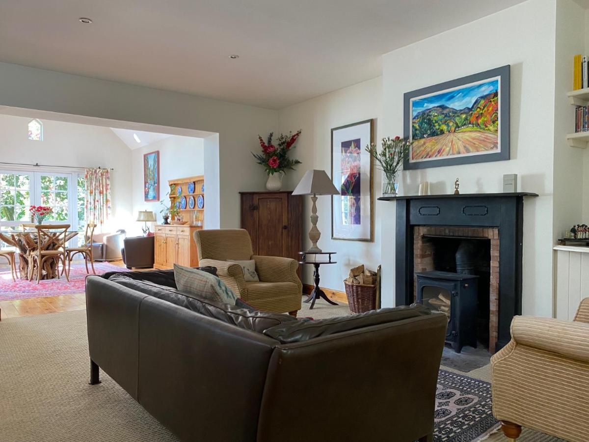 Spacious Cottage - Walk To Crieff Exterior foto