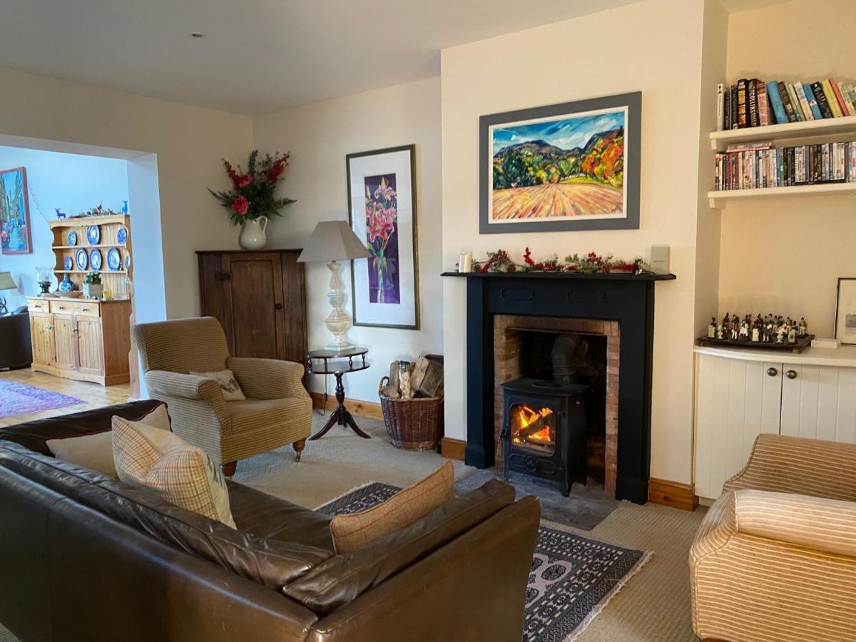 Spacious Cottage - Walk To Crieff Exterior foto